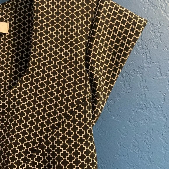 White House Black Market Quatrefoil Geo Slimming Sheath Dress Size 6 - Picture 7 of 14